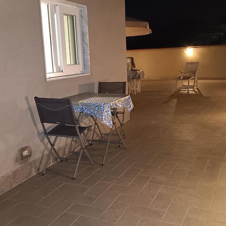 Il Rifugio Degli Artisti Apartment Napoli Exterior foto